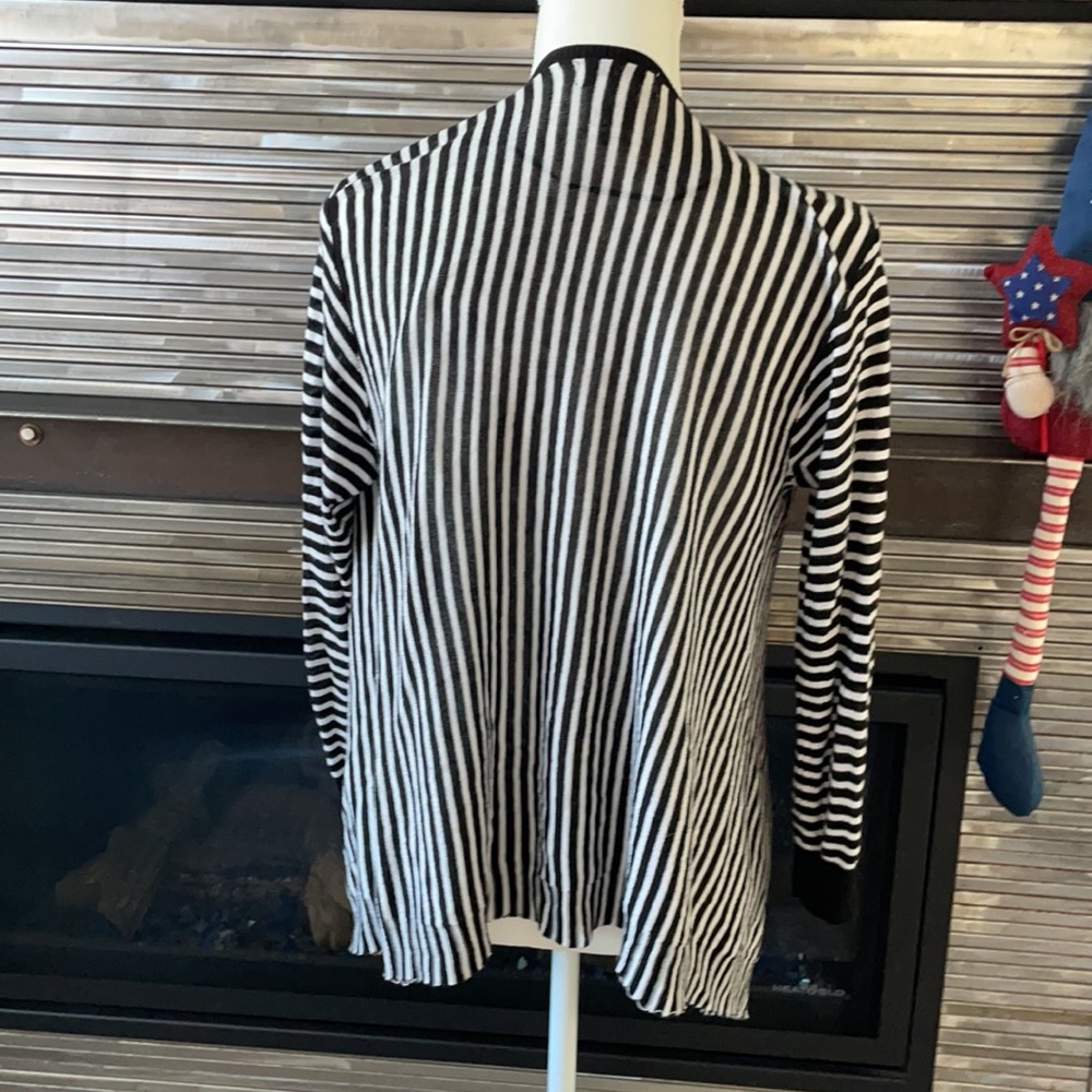 Sweater - Picture 4 of 5